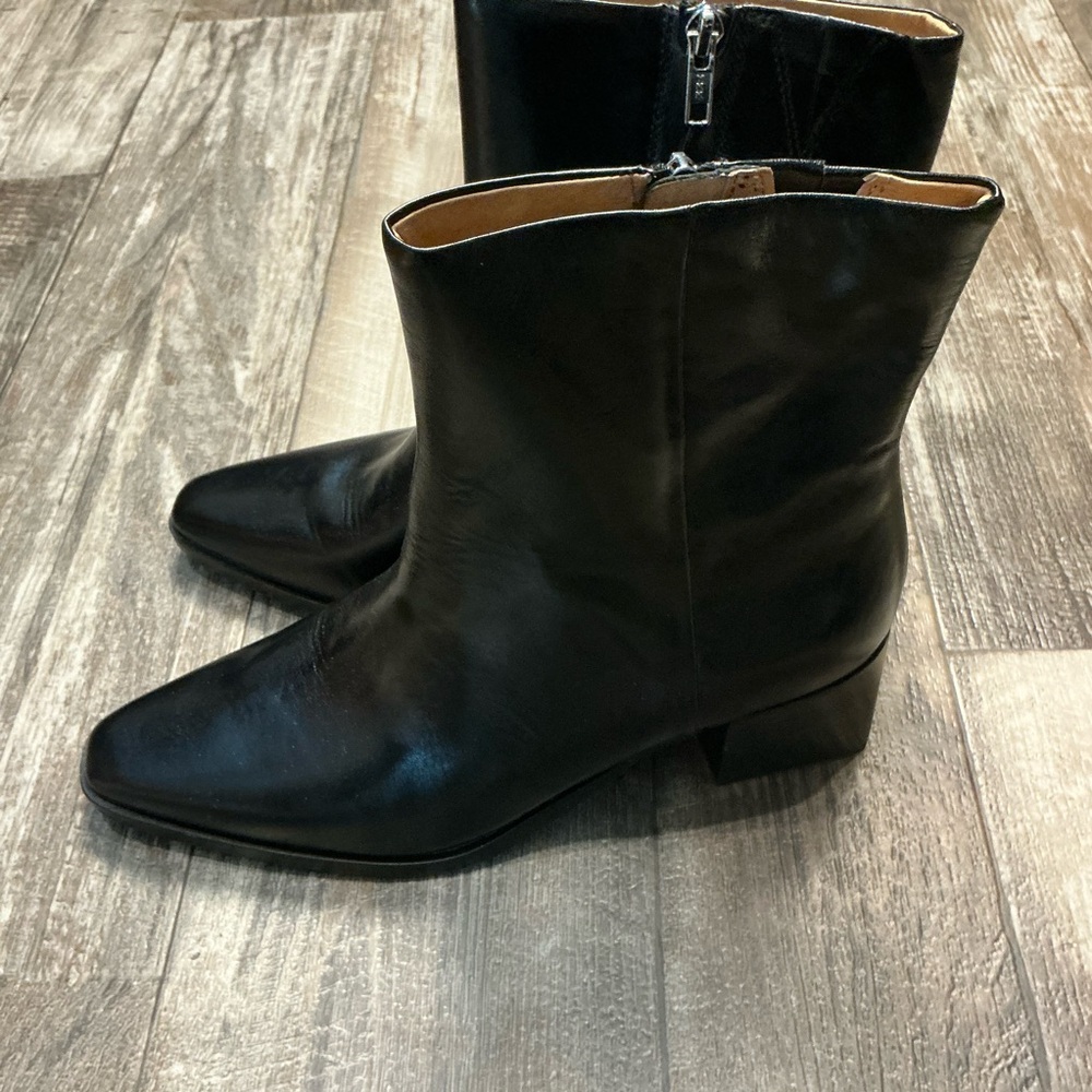 Madewell Women's Black Leather Ankle Boots - Sleek Zip Booties Size 10.5 - Picture 7 of 12